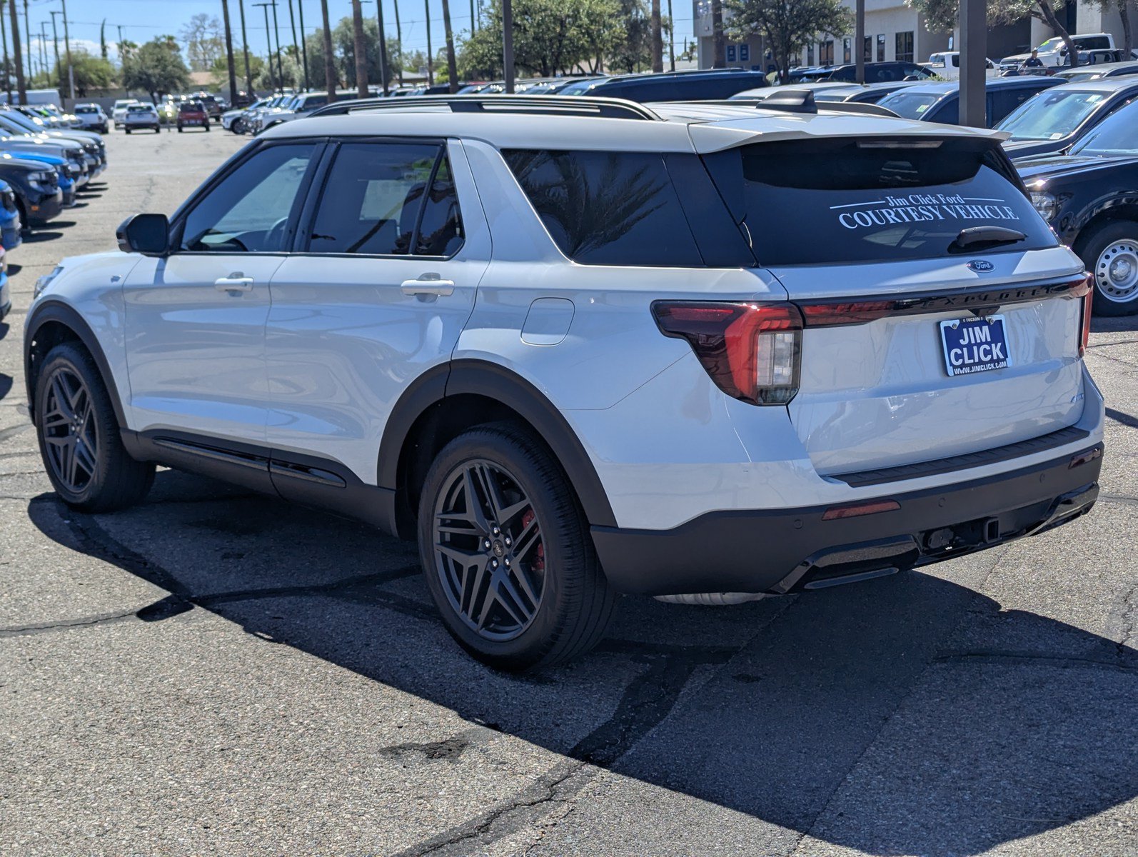 New 2026 Ford Explorer ST-Line w/ ST-Line Street Pack AWD/4WD image 4