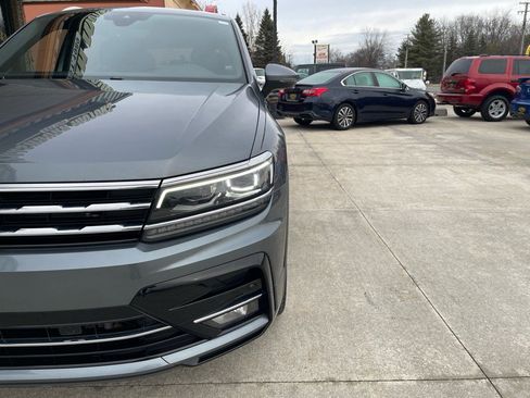 Used 2021 Volkswagen Tiguan SEL Premium R-Line image 4