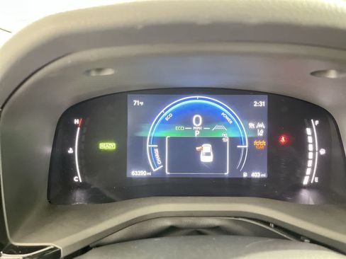 Used 2025 Toyota Camry LE FWD image 17