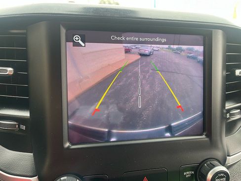 Used 2020 RAM 1500 Big Horn AWD/4WD image 35