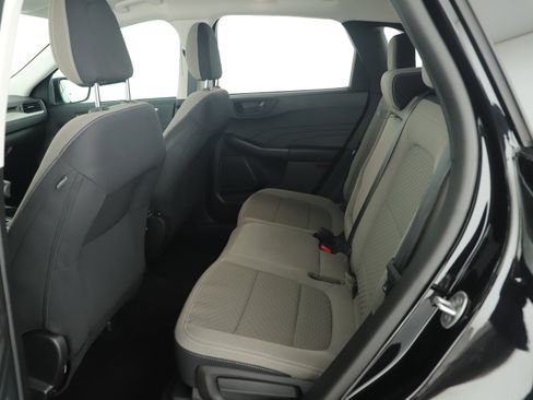 Certified 2022 Ford Escape SE w/ SE Sport Appearance Package image 16