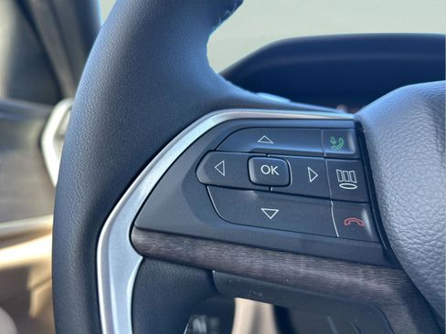 New 2026 Jeep Grand Cherokee Limited RWD image 14