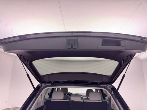 Used 2024 Volkswagen Tiguan S image 42