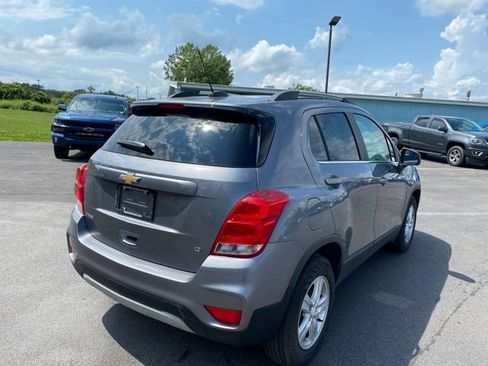 Used 2020 Chevrolet Trax LT FWD image 21