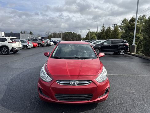Used 2016 Hyundai Accent SE image 3