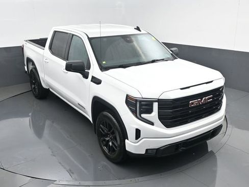Used 2023 GMC Sierra 1500 Elevation AWD/4WD image 19