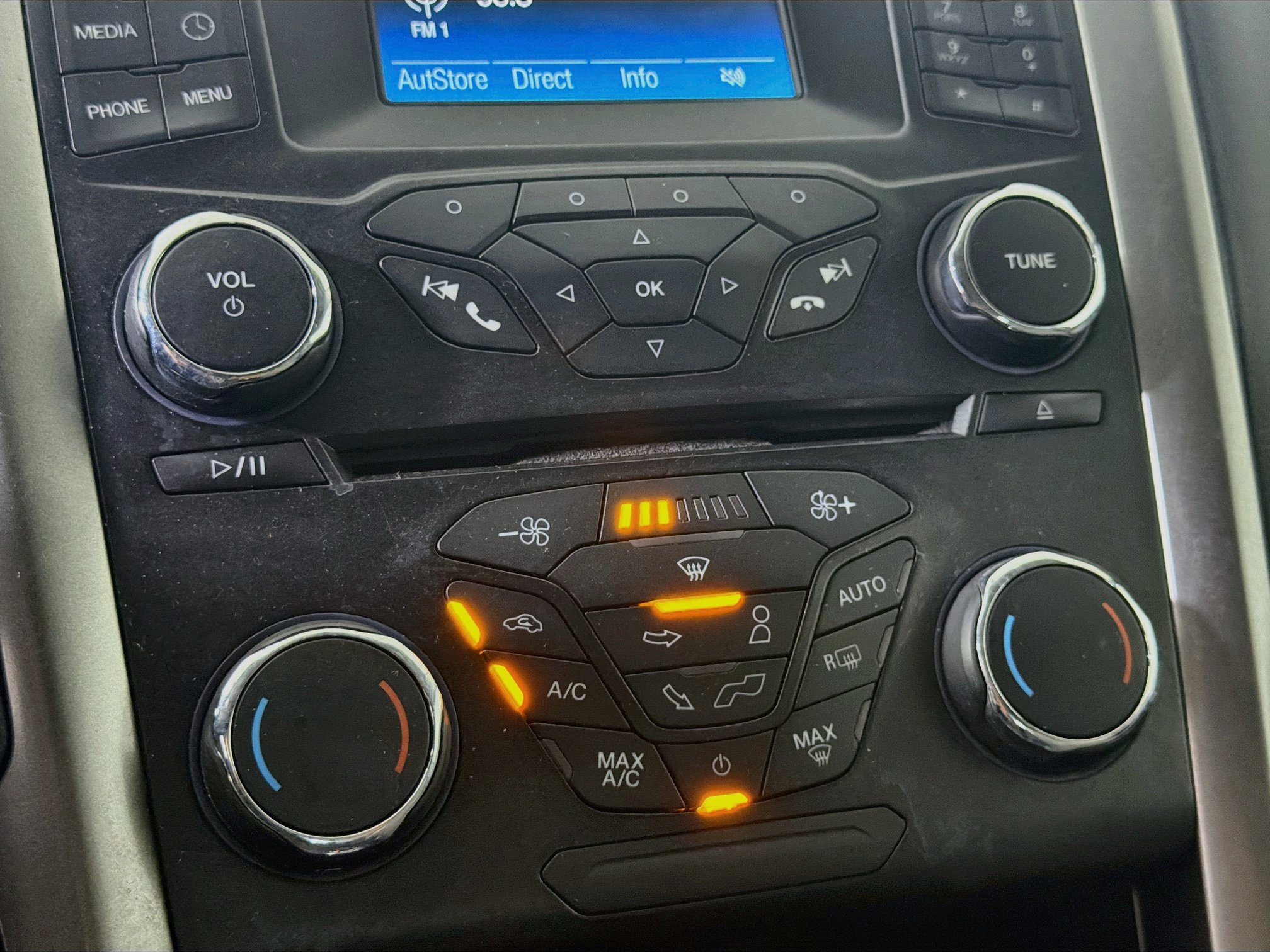 Used 2017 Ford Fusion S FWD image 22