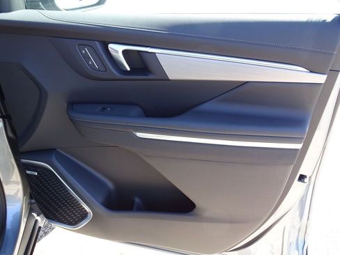 New 2025 Buick Enclave Preferred w/ Super Cruise Package FWD image 7