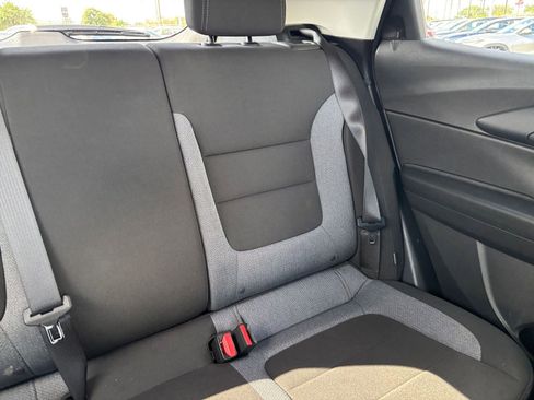 Used 2025 Chevrolet TrailBlazer LT image 35