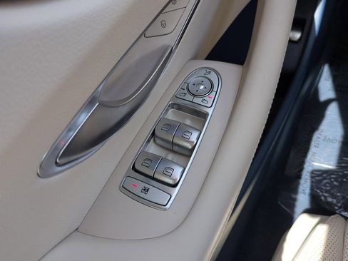 Used 2023 Mercedes-Benz E 450 Cabriolet image 18