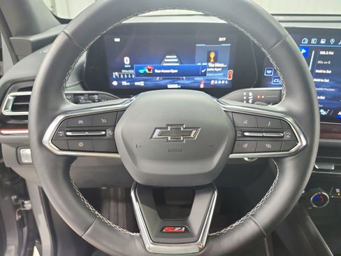Used 2025 Chevrolet Traverse Z71 AWD/4WD image 22