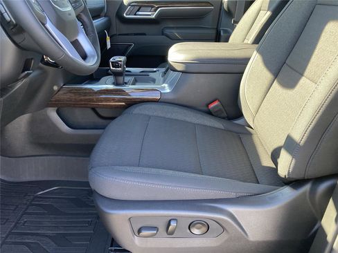 New 2026 GMC Sierra 1500 Elevation image 26