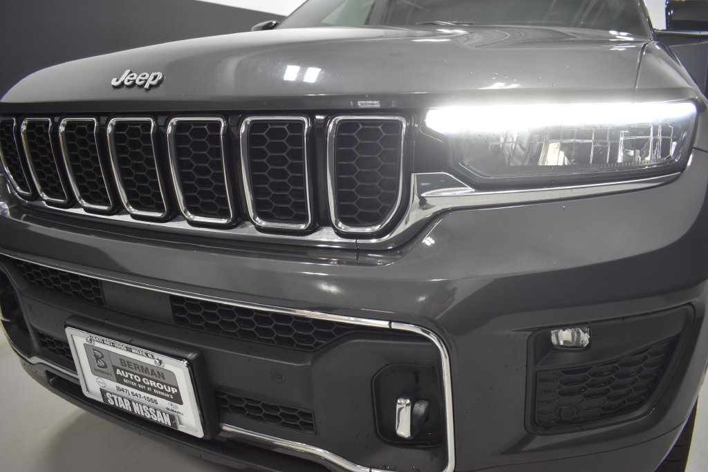 Used 2021 Jeep Grand Cherokee L Overland w/ Luxury Tech Group IV AWD/4WD image 10