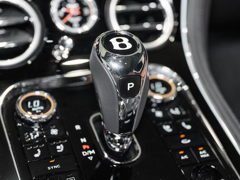 Certified 2024 Bentley Continental GT V8 AWD/4WD image 37