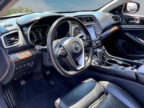 Certified 2017 Nissan Maxima Platinum FWD image 17