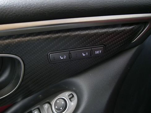 Used 2022 INFINITI Q60 Red Sport 400 image 18