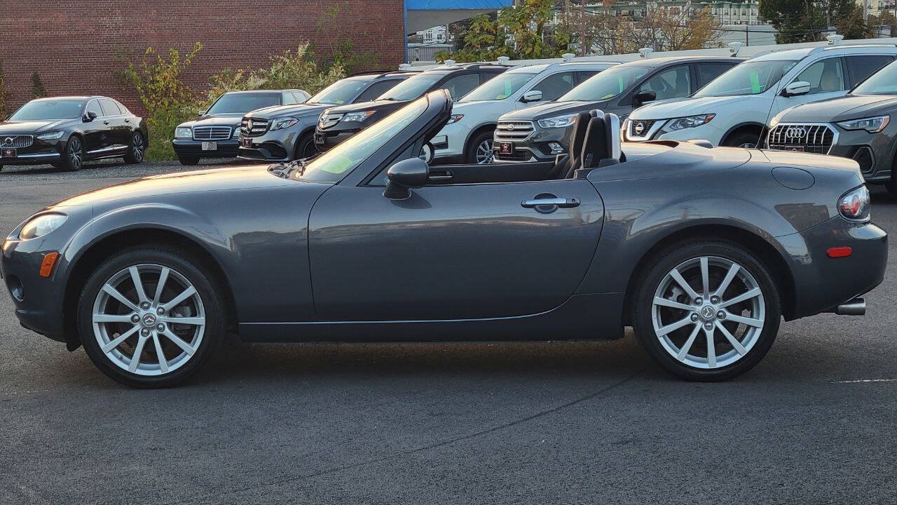 Used 2008 MAZDA MX-5 Miata Touring RWD image 17