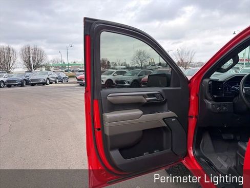 Used 2024 Chevrolet Silverado 1500 ZR2 image 34