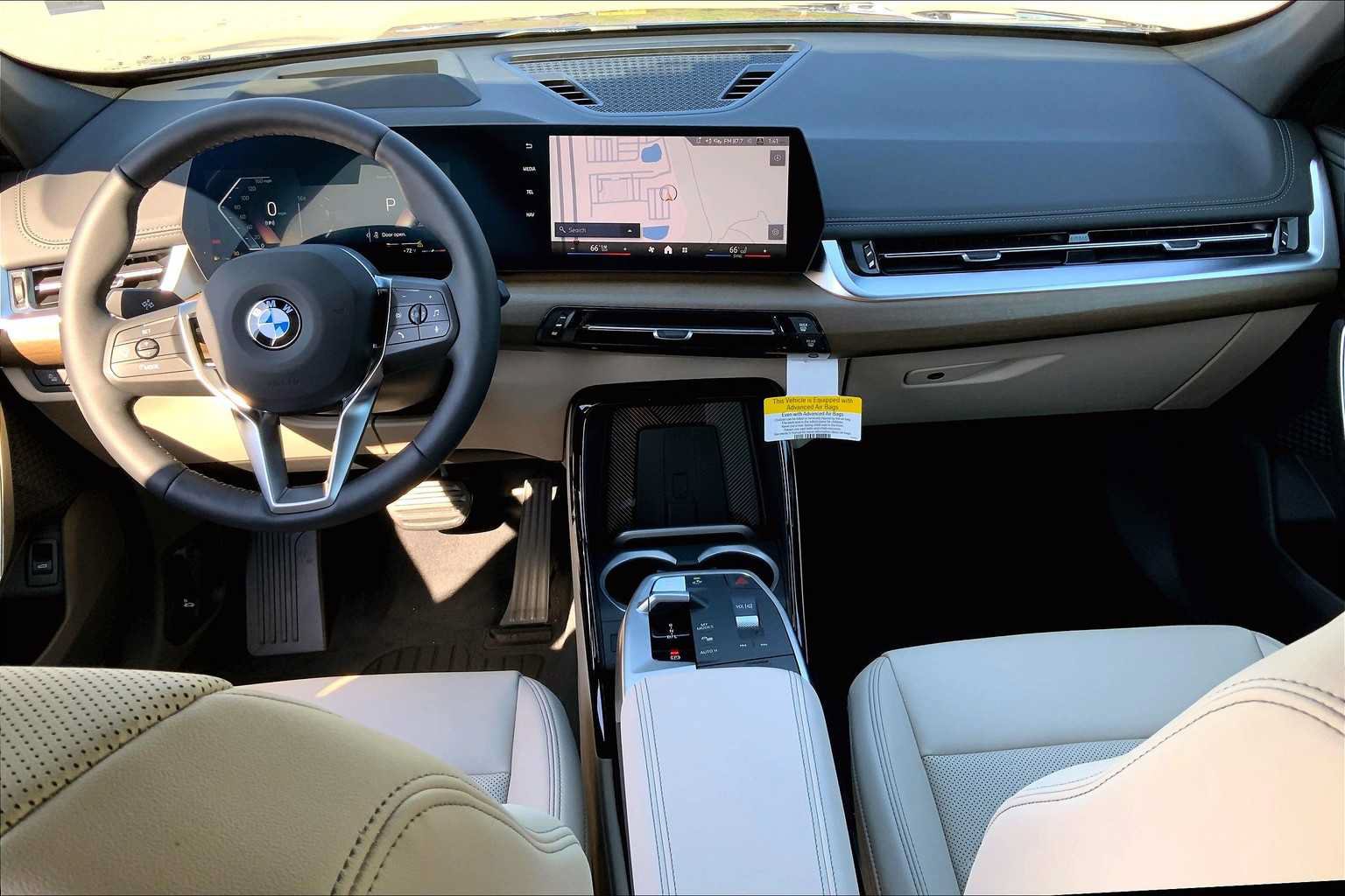Used 2025 BMW X1 xDrive28i w/ Technology Package AWD/4WD image 5