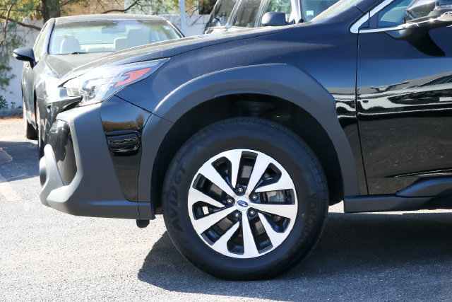 Certified 2025 Subaru Outback Premium w/ Popular Package #1A AWD/4WD image 17