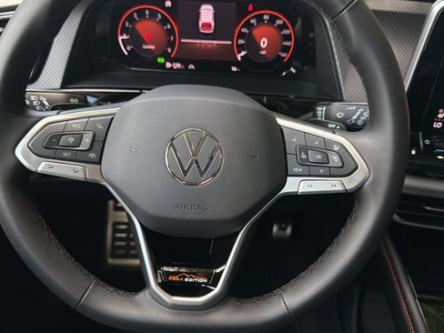 New 2026 Volkswagen Atlas Peak Edition AWD/4WD image 13