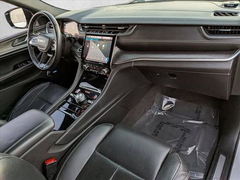 Used 2021 Jeep Grand Cherokee L Overland w/ Advanced Protech Group III image 21