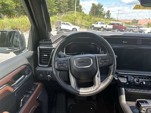 Certified 2025 GMC Sierra 1500 Denali Ultimate AWD/4WD image 13