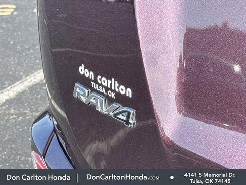 Used 2017 Toyota RAV4 LE image 6