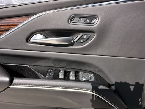 Certified 2023 Cadillac Escalade ESV Luxury RWD image 21