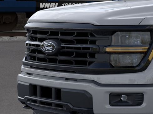 New 2026 Ford F150 XLT w/ XLT Black Appearance Package AWD/4WD image 27