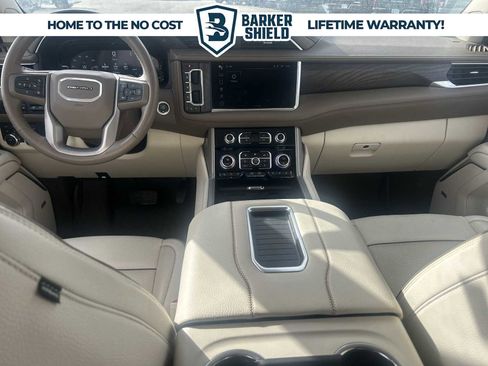 Used 2024 GMC Yukon Denali w/ Advanced Technology Package image 19