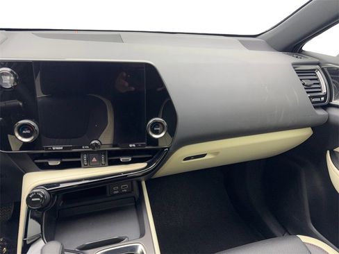 Used 2024 Lexus NX 250 FWD image 54