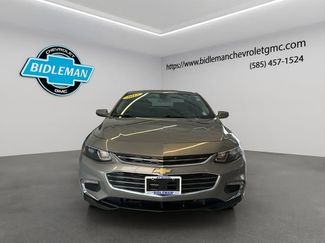 Used 2017 Chevrolet Malibu LT video 2
