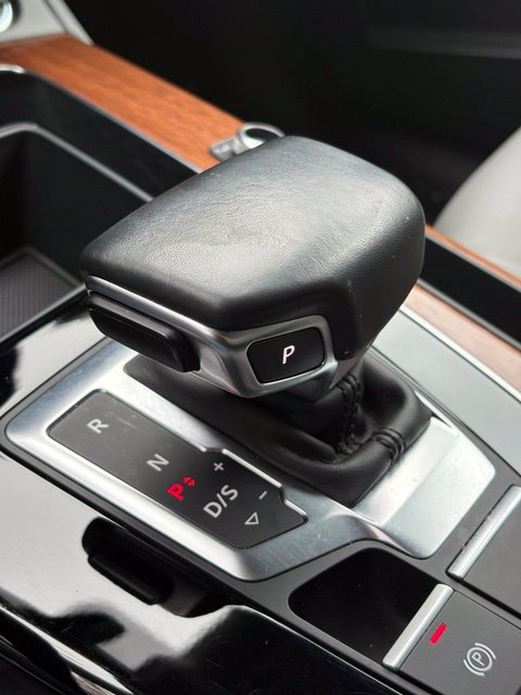 Used 2022 Audi Q5 2.0T Premium Plus w/ Premium Plus Package AWD/4WD image 27