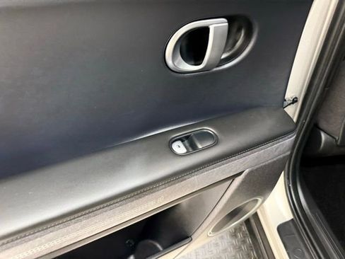 Used 2023 Hyundai Ioniq 5 SEL image 19