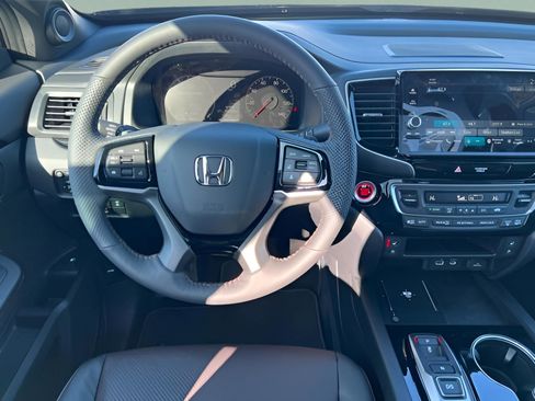 New 2026 Honda Ridgeline Black Edition image 15