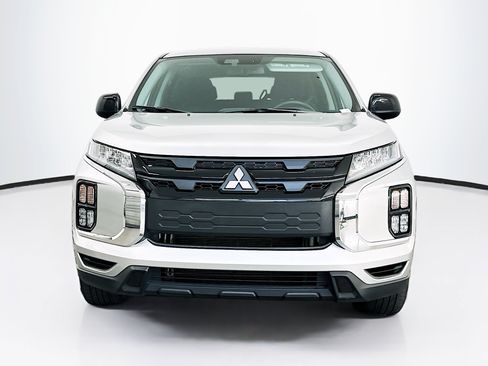 Used 2025 Mitsubishi Outlander Sport AWD image 2