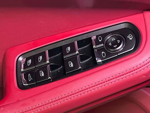 Certified 2023 Porsche Macan Turbo image 38