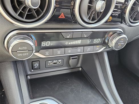 New 2025 Nissan Sentra SR w/ Trunk Package image 21