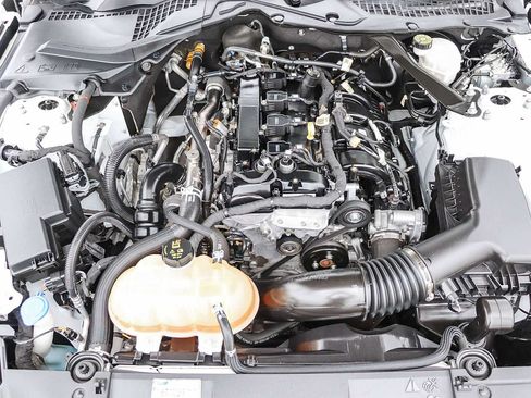 Used 2022 Ford Mustang Convertible RWD image 26