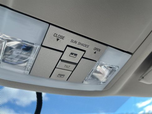 Used 2007 Lincoln MKX AWD image 19