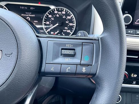 Certified 2023 Nissan Rogue SV FWD image 24