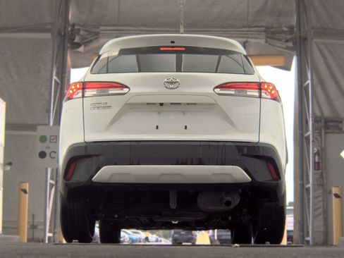 Used 2023 Toyota Corolla Cross L FWD image 4