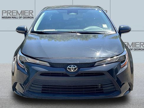 Used 2024 Toyota Corolla LE FWD image 2