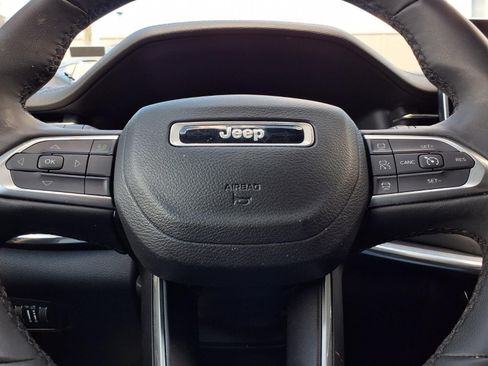 Certified 2024 Jeep Compass Limited AWD/4WD image 14