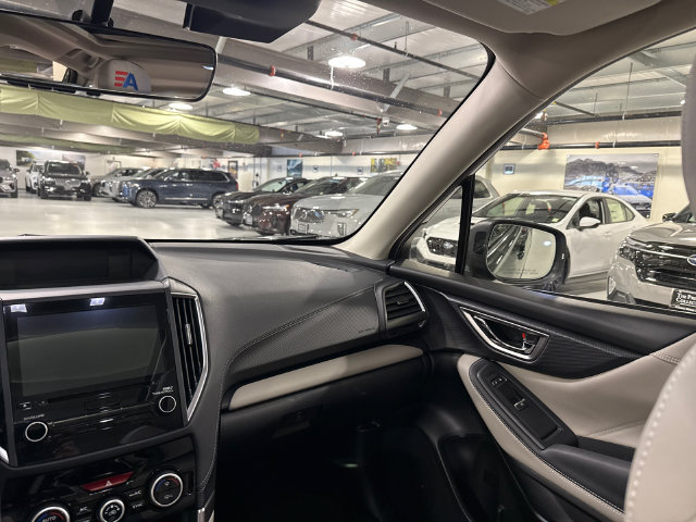 Used 2023 Subaru Forester Limited AWD/4WD image 24