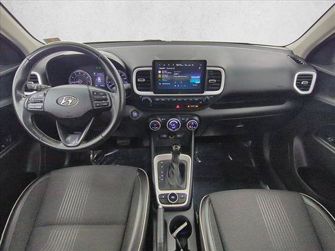 Used 2022 Hyundai Venue Limited FWD image 20