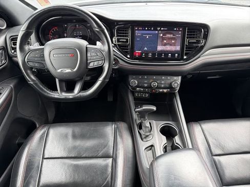 Used 2024 Dodge Durango GT RWD image 4