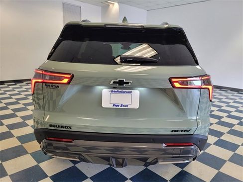 Used 2025 Chevrolet Equinox ACTIV image 6