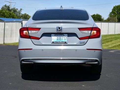 Used 2021 Honda Accord Touring image 6